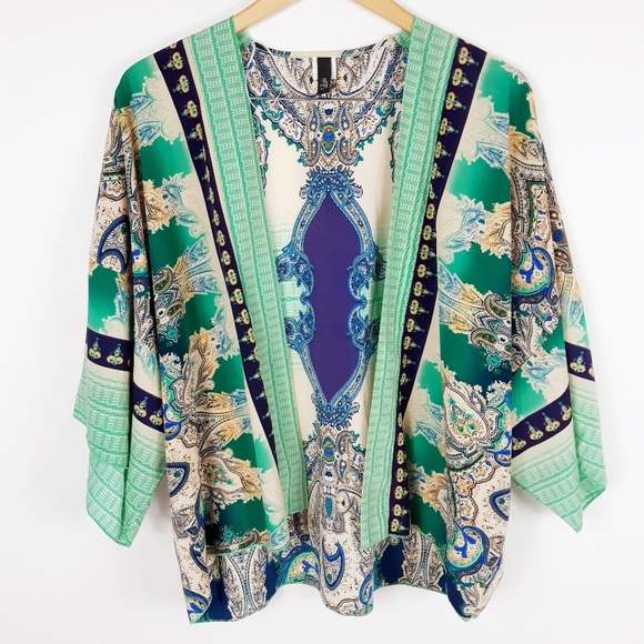Luii Tops - NWOT Luii Kimono Top